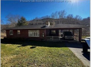 4734 Frame Road, Elkview, WV 25071