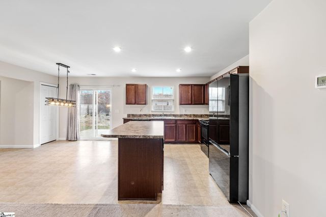 6 Tattershall Road, Greenville, SC 29605