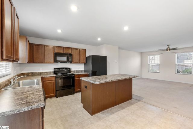 6 Tattershall Road, Greenville, SC 29605