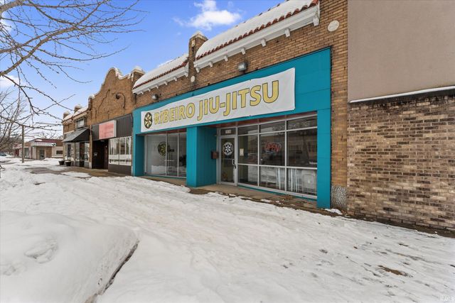 1518 Mishawaka Avenue, South Bend, IN 46615