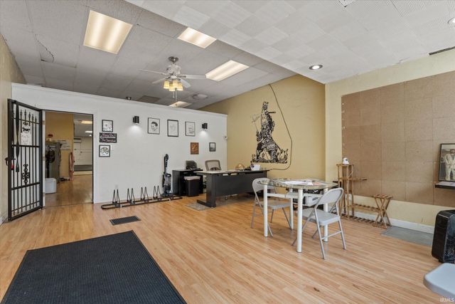 1518 Mishawaka Avenue, South Bend, IN 46615