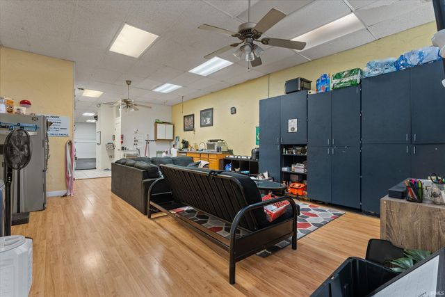 1518 Mishawaka Avenue, South Bend, IN 46615