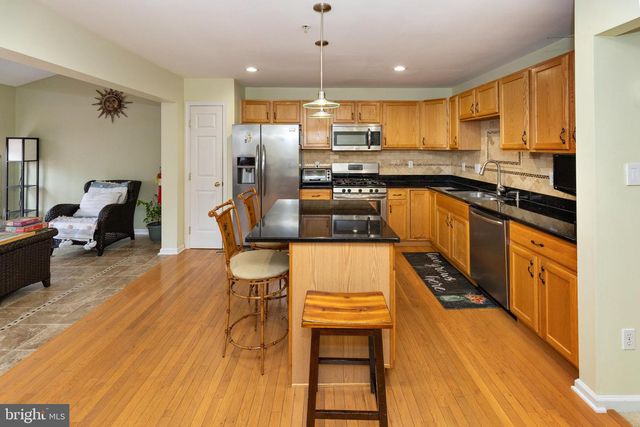 2049 BROADACRES DR, Clementon, NJ 08021