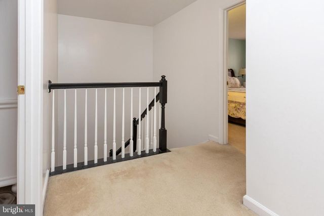 2049 BROADACRES DR, Clementon, NJ 08021