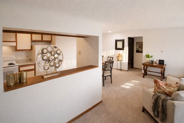 400 1st Street SE 204, Cedar Rapids, IA 52401