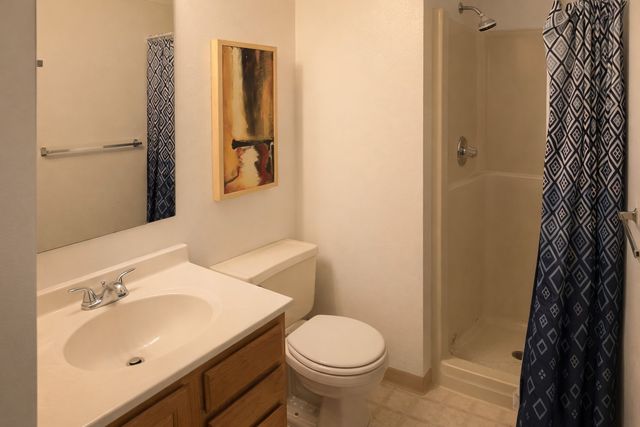 400 1st Street SE 204, Cedar Rapids, IA 52401