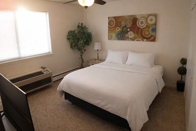 400 1st Street SE 204, Cedar Rapids, IA 52401