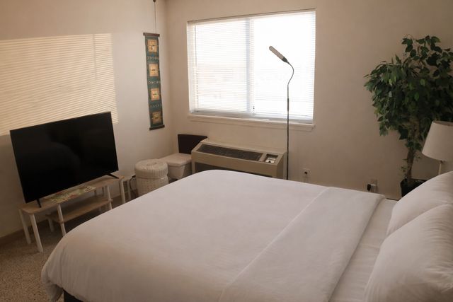 400 1st Street SE 204, Cedar Rapids, IA 52401