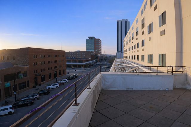 400 1st Street SE 204, Cedar Rapids, IA 52401