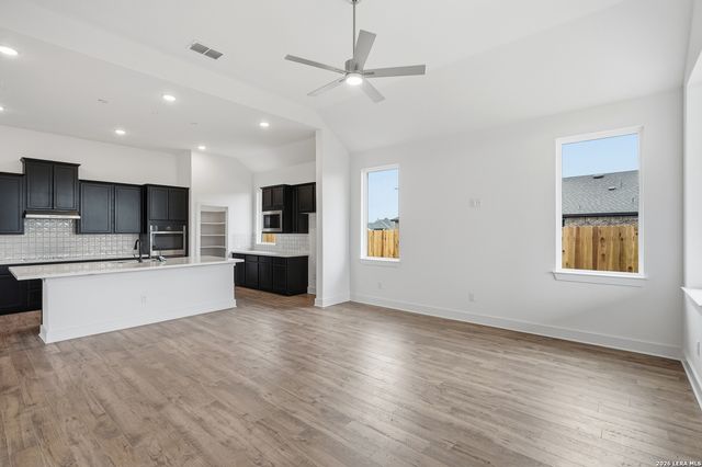 318 Mountain Oak, San Antonio, TX 78009
