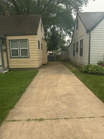 4956 Huron Street, Dearborn Heights, MI 48125