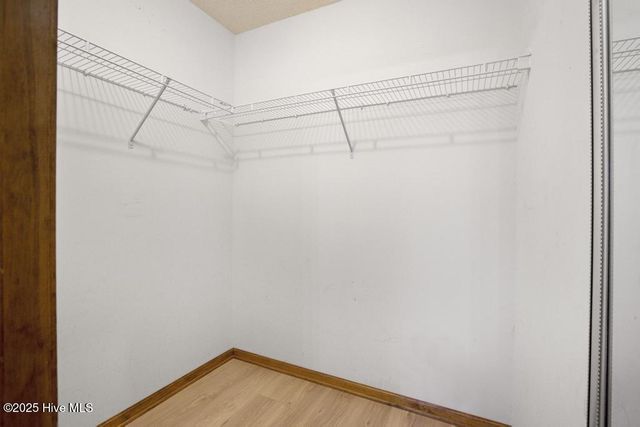 147 E Ivybridge Drive, Hubert, NC 28539