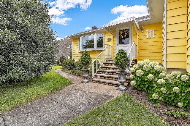 242 Sheep Pond Drive, Brewster, MA 02631