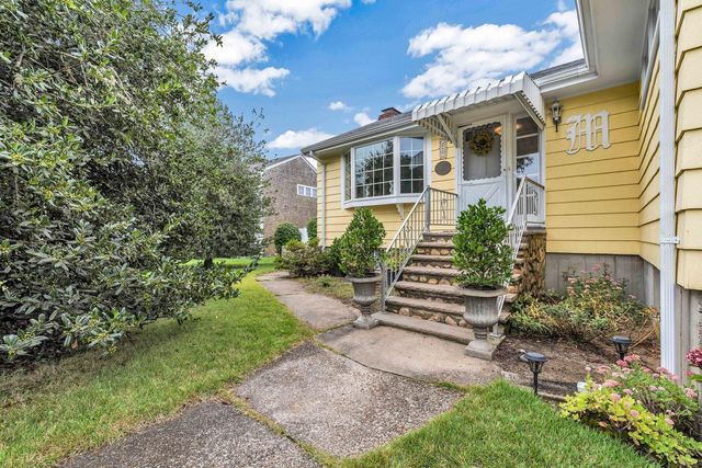 242 Sheep Pond Drive, Brewster, MA 02631