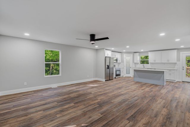 1512 Brentwood Drive, Athens, TN 37303