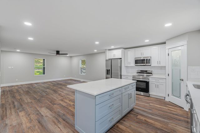 1512 Brentwood Drive, Athens, TN 37303