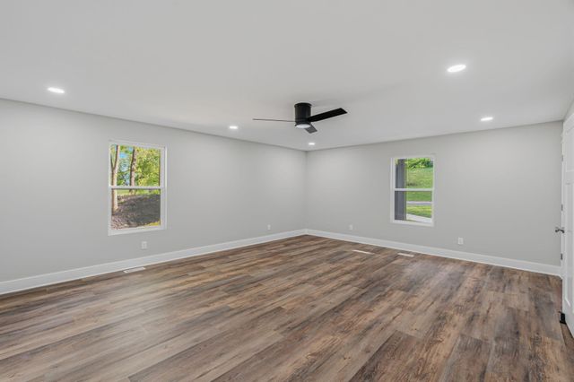 1512 Brentwood Drive, Athens, TN 37303