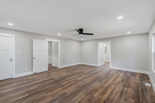 1512 Brentwood Drive, Athens, TN 37303