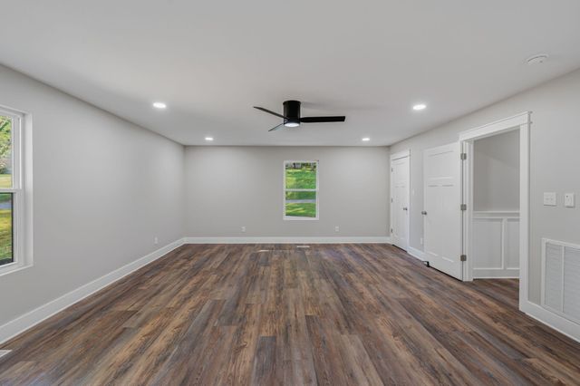 1512 Brentwood Drive, Athens, TN 37303