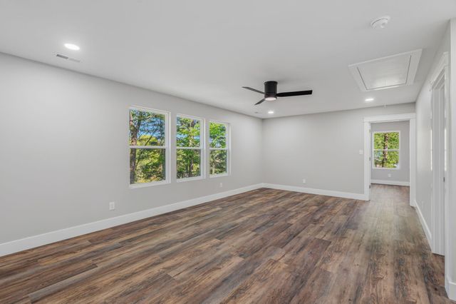 1512 Brentwood Drive, Athens, TN 37303