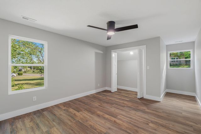 1512 Brentwood Drive, Athens, TN 37303