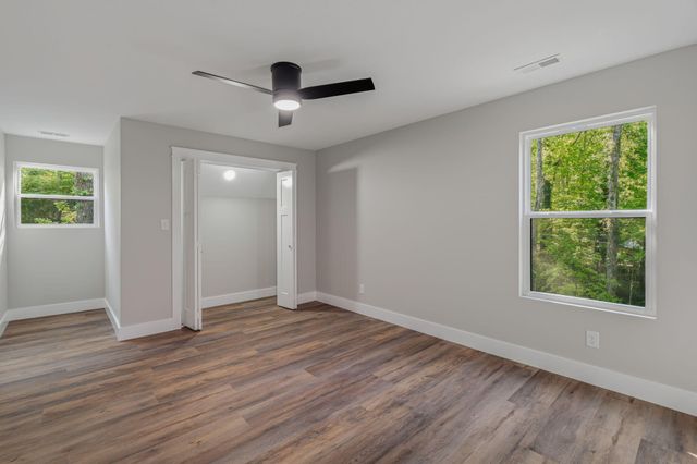 1512 Brentwood Drive, Athens, TN 37303