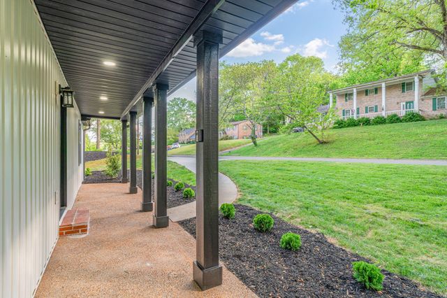 1512 Brentwood Drive, Athens, TN 37303