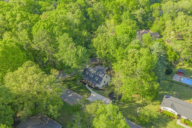 1512 Brentwood Drive, Athens, TN 37303