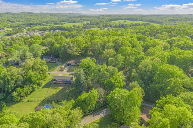 1512 Brentwood Drive, Athens, TN 37303
