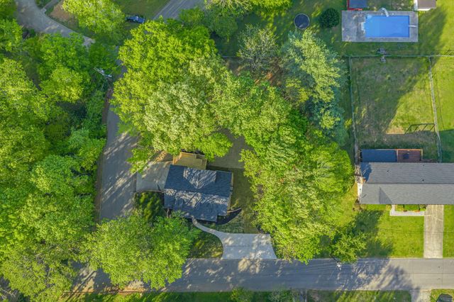 1512 Brentwood Drive, Athens, TN 37303