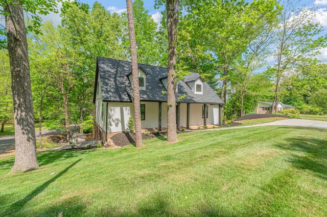1512 Brentwood Drive, Athens, TN 37303
