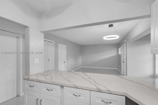 3000 NW 43rd Ter 106, Lauderdale Lakes, FL 33313