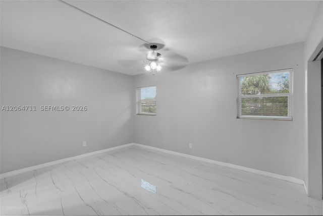 3000 NW 43rd Ter 106, Lauderdale Lakes, FL 33313