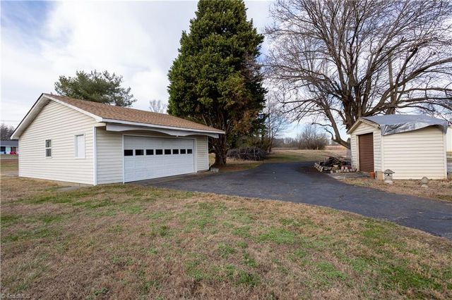 310 Fred Sink Road, Winston-salem, NC 27107