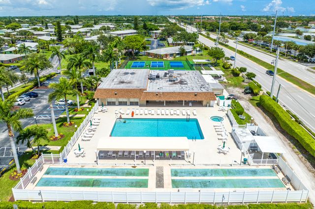 1640 NW 19th Terrace 203, Delray Beach, FL 33445