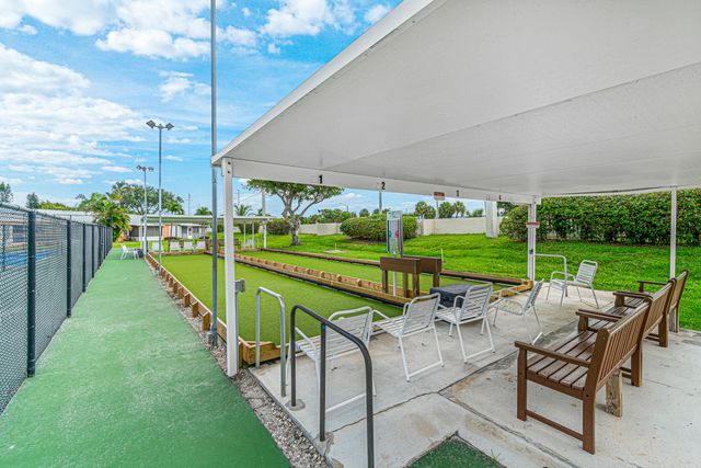 1640 NW 19th Terrace 203, Delray Beach, FL 33445