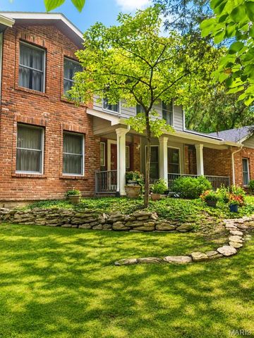 9 Wilderness Lane, Defiance, MO 63341