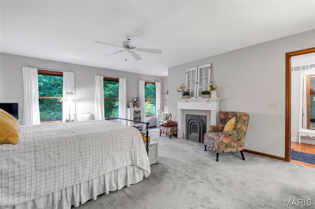 9 Wilderness Lane, Defiance, MO 63341