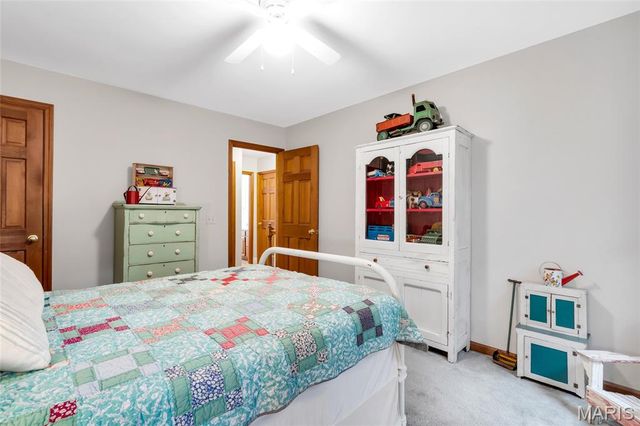 9 Wilderness Lane, Defiance, MO 63341