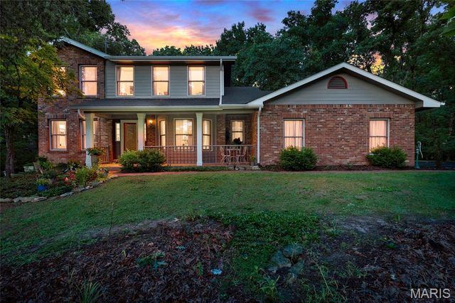 9 Wilderness Lane, Defiance, MO 63341