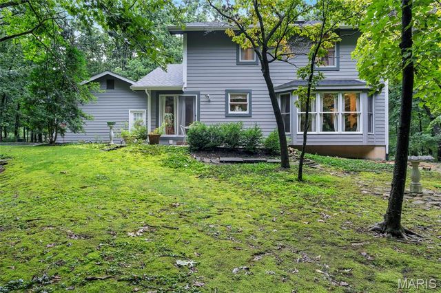 9 Wilderness Lane, Defiance, MO 63341