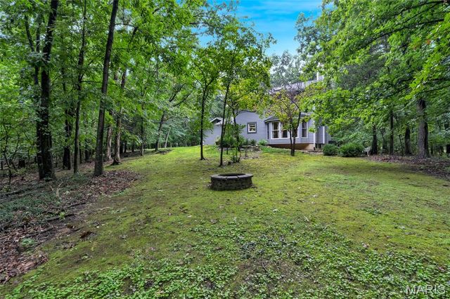 9 Wilderness Lane, Defiance, MO 63341