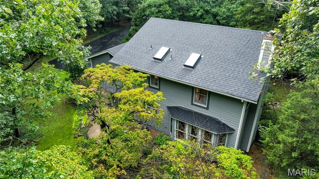 9 Wilderness Lane, Defiance, MO 63341