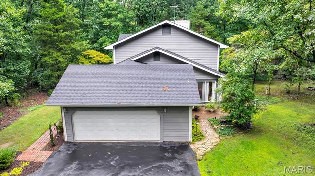 9 Wilderness Lane, Defiance, MO 63341