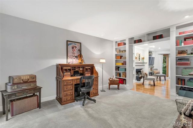 9 Wilderness Lane, Defiance, MO 63341