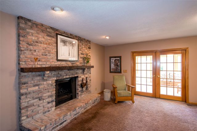 321 SE 9th Street, Ankeny, IA 50021