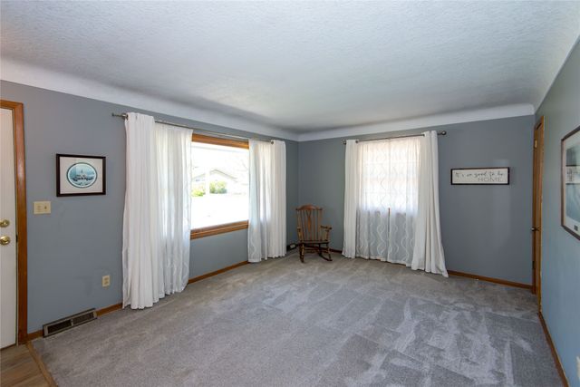 321 SE 9th Street, Ankeny, IA 50021