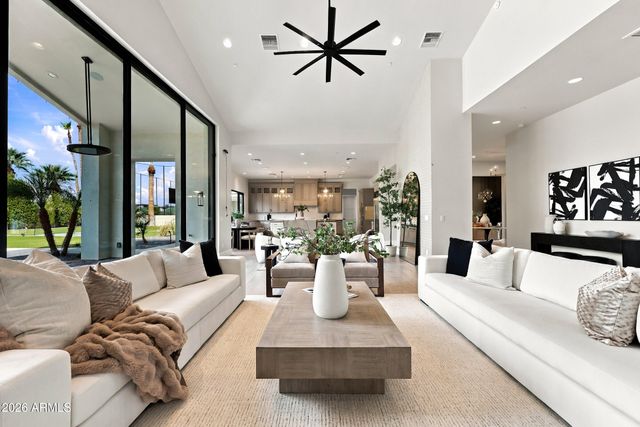 6246 E HILLCREST Boulevard, Scottsdale, AZ 85251
