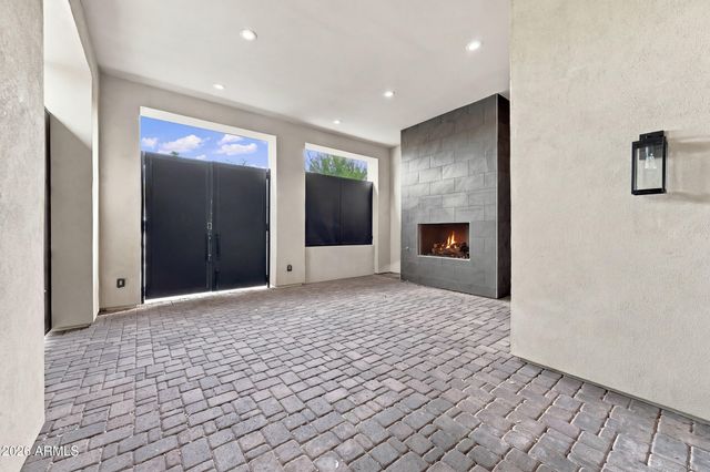 6246 E HILLCREST Boulevard, Scottsdale, AZ 85251
