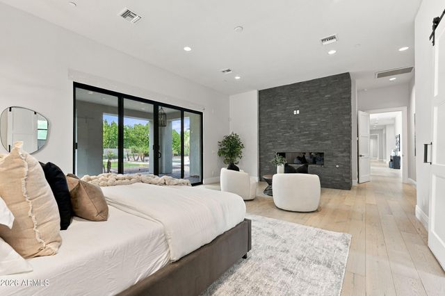 6246 E HILLCREST Boulevard, Scottsdale, AZ 85251